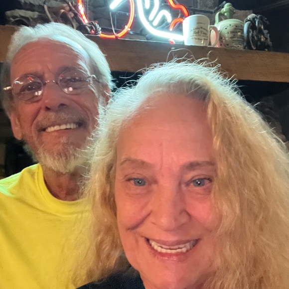 Meet your Posher, Candace - Picture 1 of 1